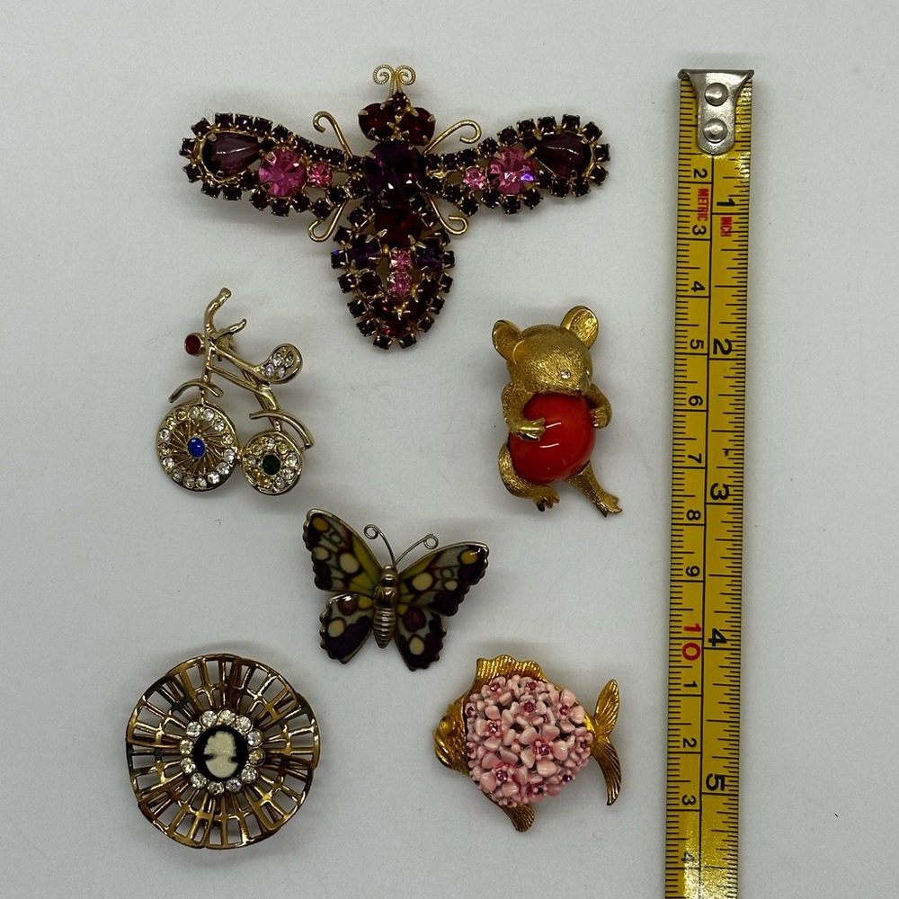 Adorable pins!